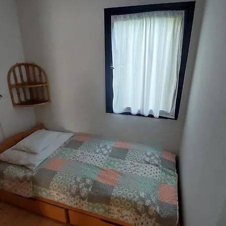 Mandulas Nyaralo * Zánka